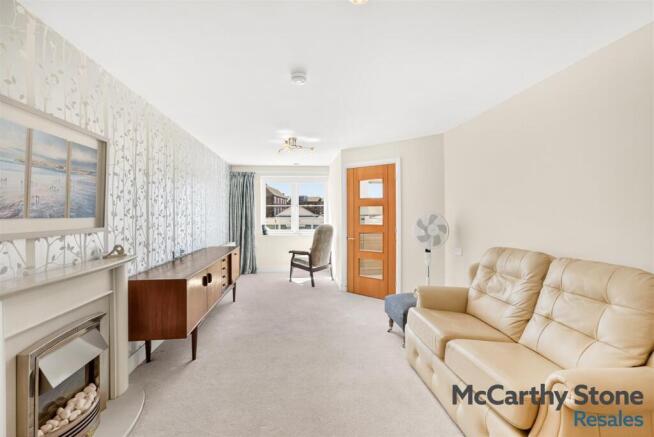 8689809-interior05.jpg