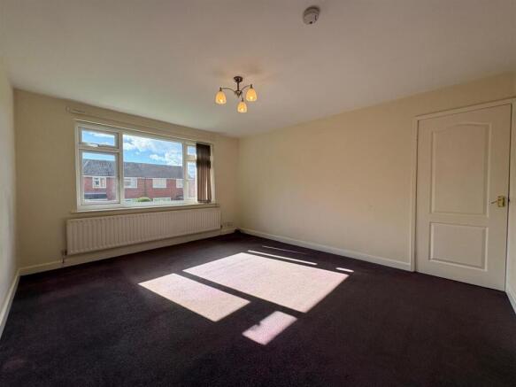 2 bed Detached Bungalow for sale Image 6