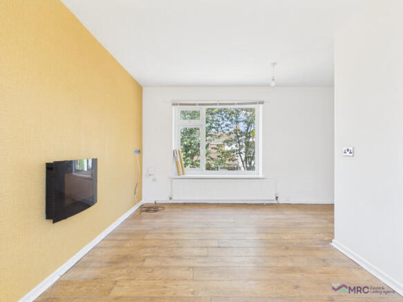 1 bed Flat to rent Image 8