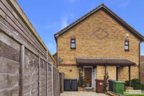 1, Rookwood Close, Uckfield TN22 1XB