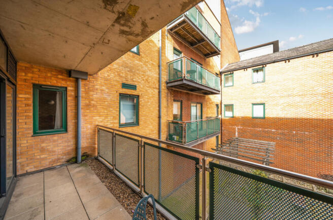 1 bed Apartment for sale Image 8