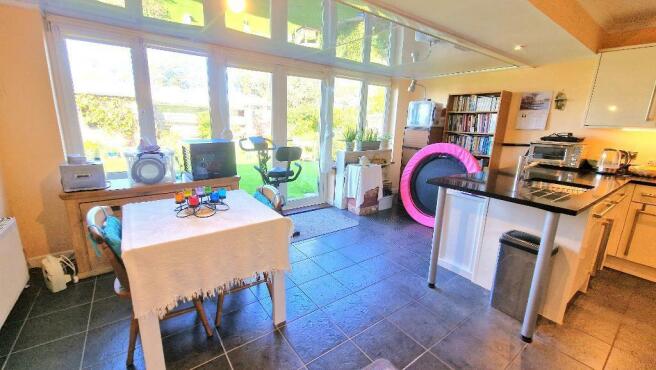 Open Plan Kitchen + Dining Room