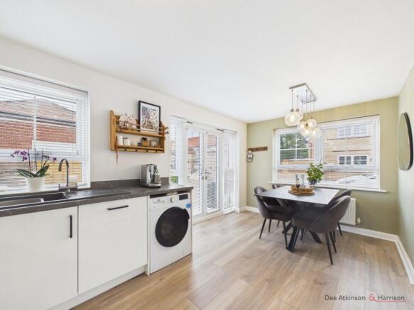 3 bed Detached for sale Image 8