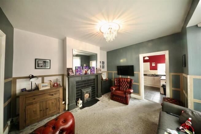 3 bed Terraced for sale Image 5