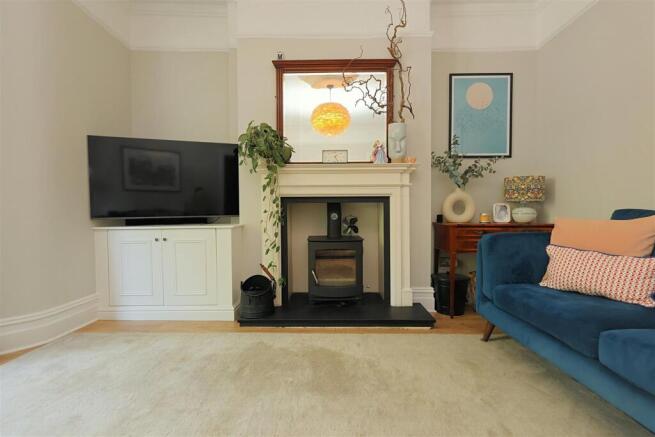4 bed Semi-Detached for sale Image 10