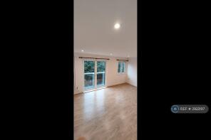 Flat 4, 154b Kestrel House, Main Road, Westerham TN16 3BA