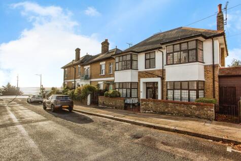 Westcliff Parade, Westcliff-on-Sea, Essex, SS0