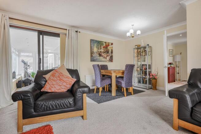 3 bed Bungalow for sale Image 10