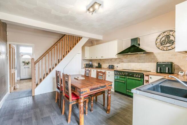 3 bed Terraced for sale Image 6
