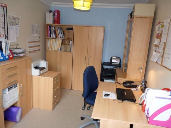 Photo 10