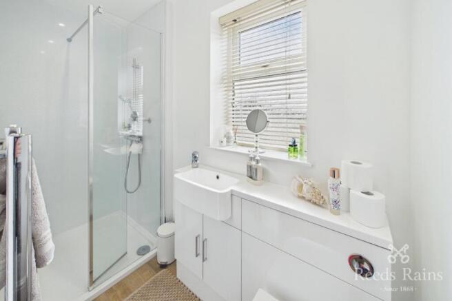 2 bed Semi-Detached for sale Image 5