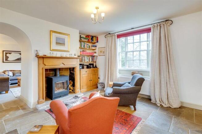 4 bed House for sale Image 6