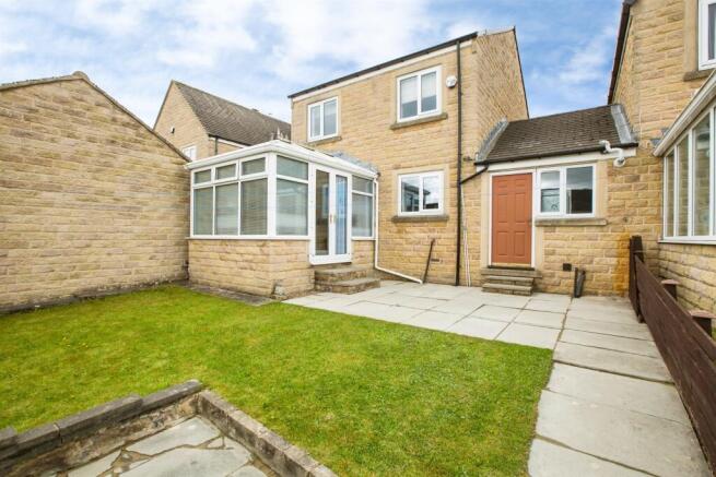 3 bed Detached for sale Image 11