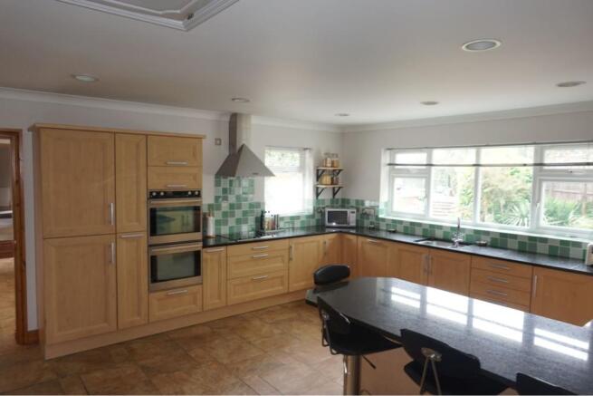Kitchen/Breakfast