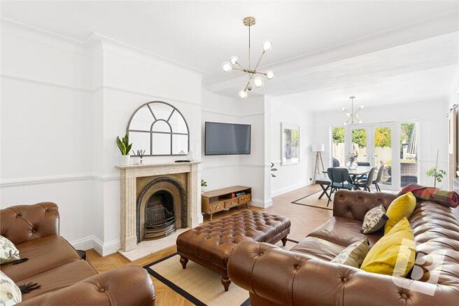 Living/Dining Area