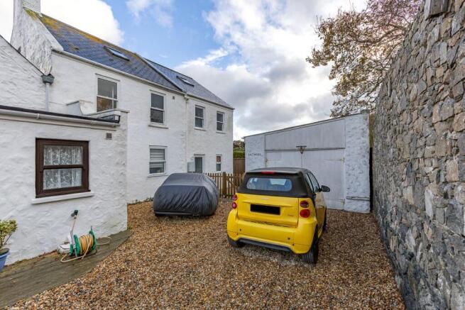 Parking/Garage