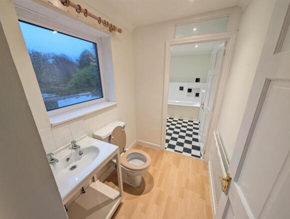 2 bed End of Terrace to rent Image 11