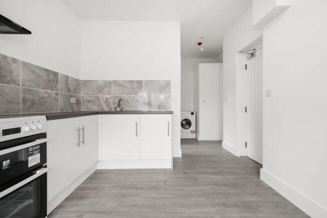 Finsbury Road, Bowes Park, London, N22 photo 4