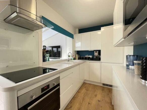 Churchill Way 9 Kitchen 2.jpg
