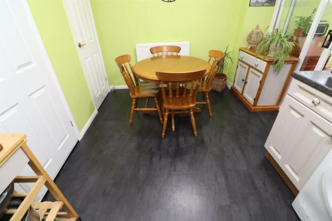 Kitchen/Dining Room