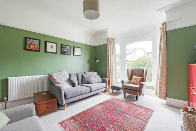 4 bed Semi-Detached for sale Image 5