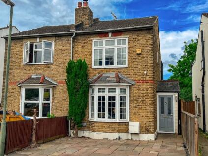 Avern Road, West Molesey, KT8