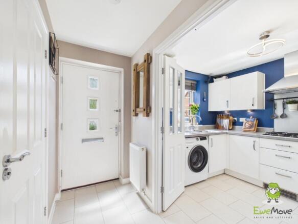 EweMove Estate Agents Basingstoke - Tubb Way