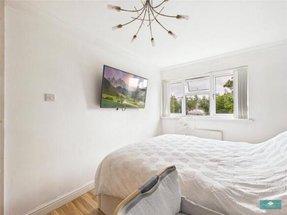 3 bed Terraced for sale Image 12