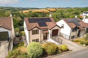 26, Tregarrick Close, Helston TR13 8YA