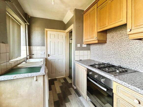 3 bed Semi-Detached for sale Image 8