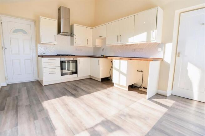 3 bed End of Terrace for sale Image 5