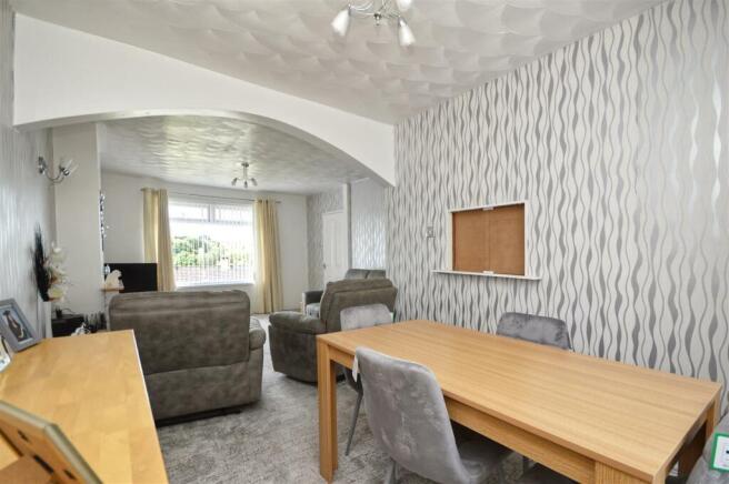 Sitting / Dining Room
