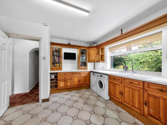 5 bed Plot for sale Image 6
