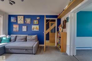 22, St Ives Close, Stafford ST17 0HD