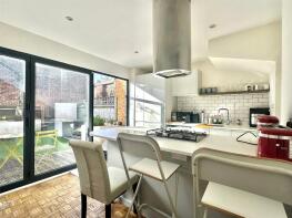 1e, Montague Road, Wimbledon, London SW19 1TB