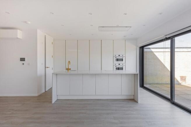 94159_56-Moat-Dri...