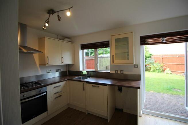 Kitchen (2).JPG