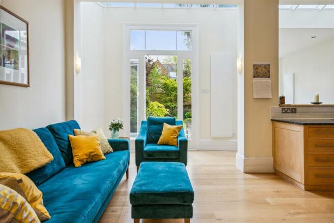 Arlington Gardens, W4 - FOR SALE