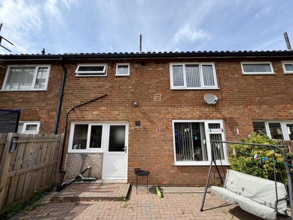 3 bed Terraced for sale Image 12