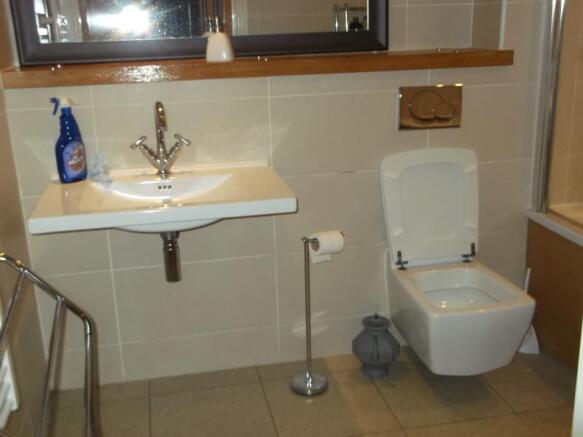 Photo 10