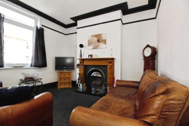 2 bed Terraced for sale Image 4