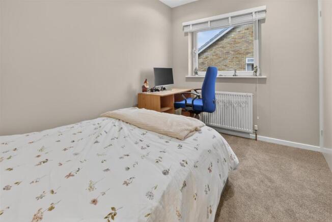 3 bed Semi-Detached for sale Image 12