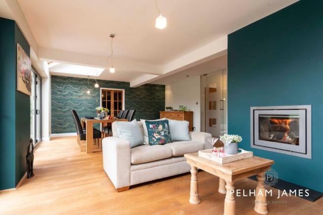 Open Plan Sitting Room/Dining Area, 10 Reeves Lane, Wing