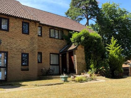 Bluebell Rise, Lightwater, Surrey, GU18