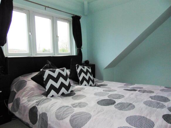 Bedroom 2a.JPG