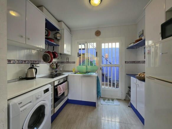 2 Bedroom Semi-Detached For Sale-FD143-3