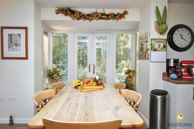 4 bed Detached for sale Image 7