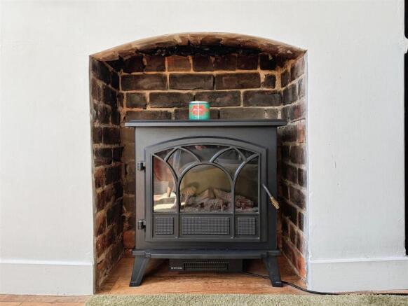 2 bed Terraced for sale Image 6
