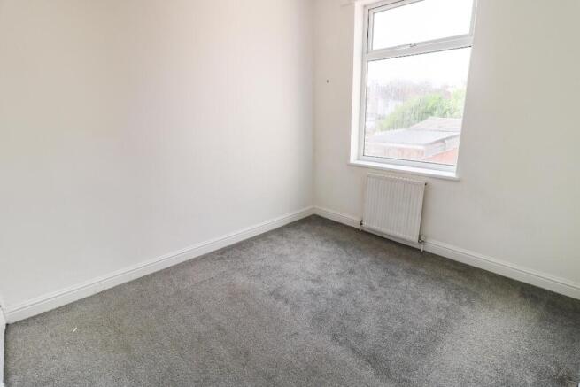 3 bed Terraced to rent Image 6