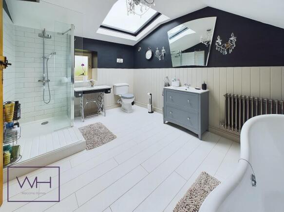 FAMILY BATHROOM 3 CA